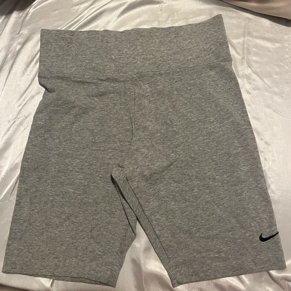 Nike Heather Gray Athletic Shorts With Thick Waist Band